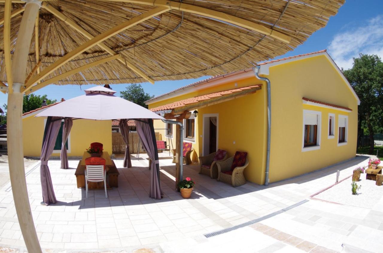 Villa House Oliva, Sveti Kirin à Svetvinčenat Extérieur photo